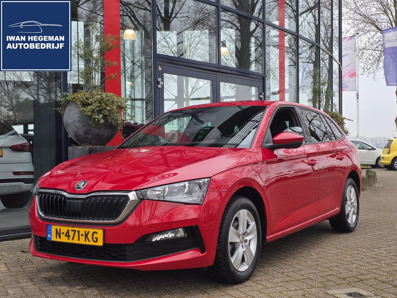 Skoda Scala - 1.0 TSI Sport Business AUTOMAAT | Apple carplay | Cruise Control | Parkeersensoren | Licht - AutoWereld.nl