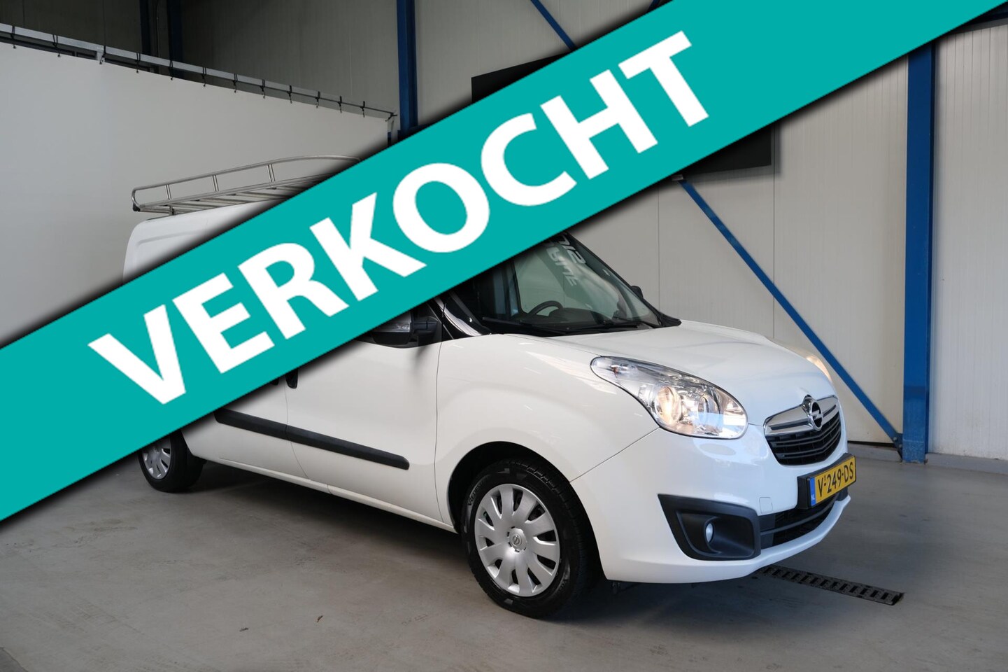 Opel Combo - 1.3 CDTi L2H1 Sport - N.A.P. Airco, Cruise, Trekhaak, PDC - AutoWereld.nl