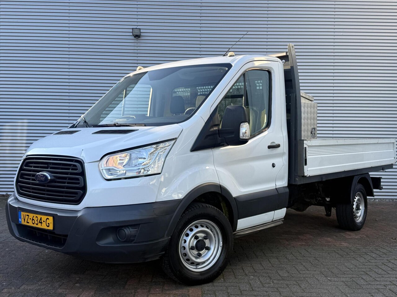 Ford Transit - 350 2.2 TDCI Open Laadbak Pick-Up Maxi 3-Zits 2015 Facelift Model Perfecte Staat 2 De Eige - AutoWereld.nl