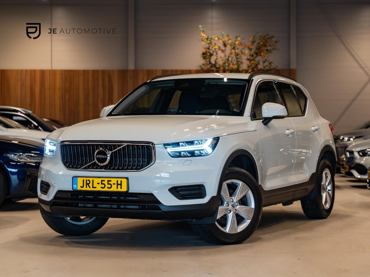 Volvo XC40 - 1.5 T3 Momentum 1.5 T3 163PK Momentum, Navi, Cruise, PDC, Clima, Voll Led, Bluetooth/Tel, Volledig Onderho - AutoWereld.nl