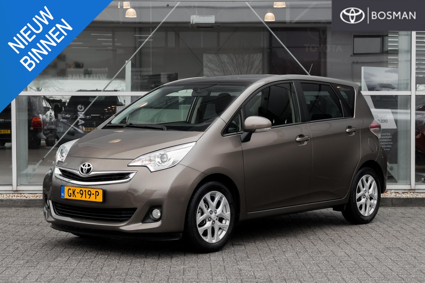 Toyota Verso S - 1.3 VVT-i Trend 1.3 VVT-i Trend - AutoWereld.nl