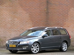 Volvo V70 - 3.0 T6 AWD Summum Schuifdak / Xenon / Trekhaak / Premium sound