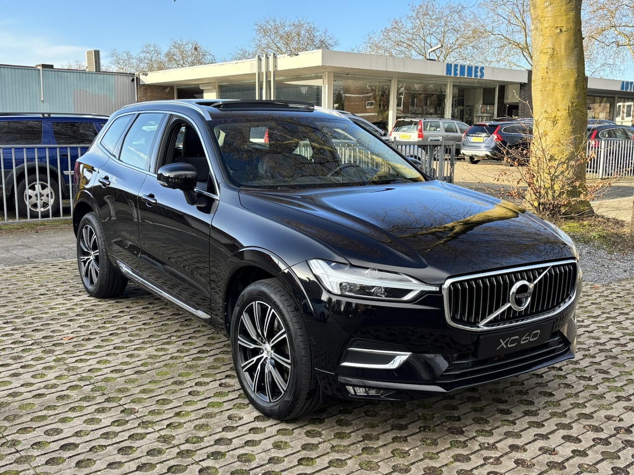 Volvo XC60 - T6 AWD Inscription 360 HeadUp Standkachel Pano Keyless Pilot assist - AutoWereld.nl