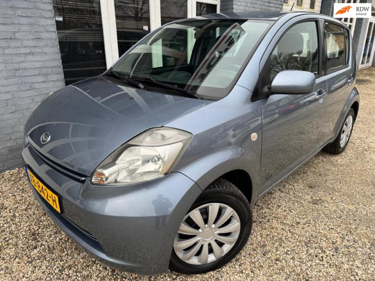 Daihatsu Sirion 2 - AUTOMAAT 1.3-16V EXCLUSIEF, AIRCO ETC - AutoWereld.nl