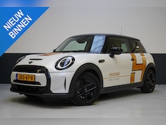 MINI Mini-Electric - Classic 33 kWh | Zwart optiek | Navigatie | Stoelverwarming | Privacy Glass