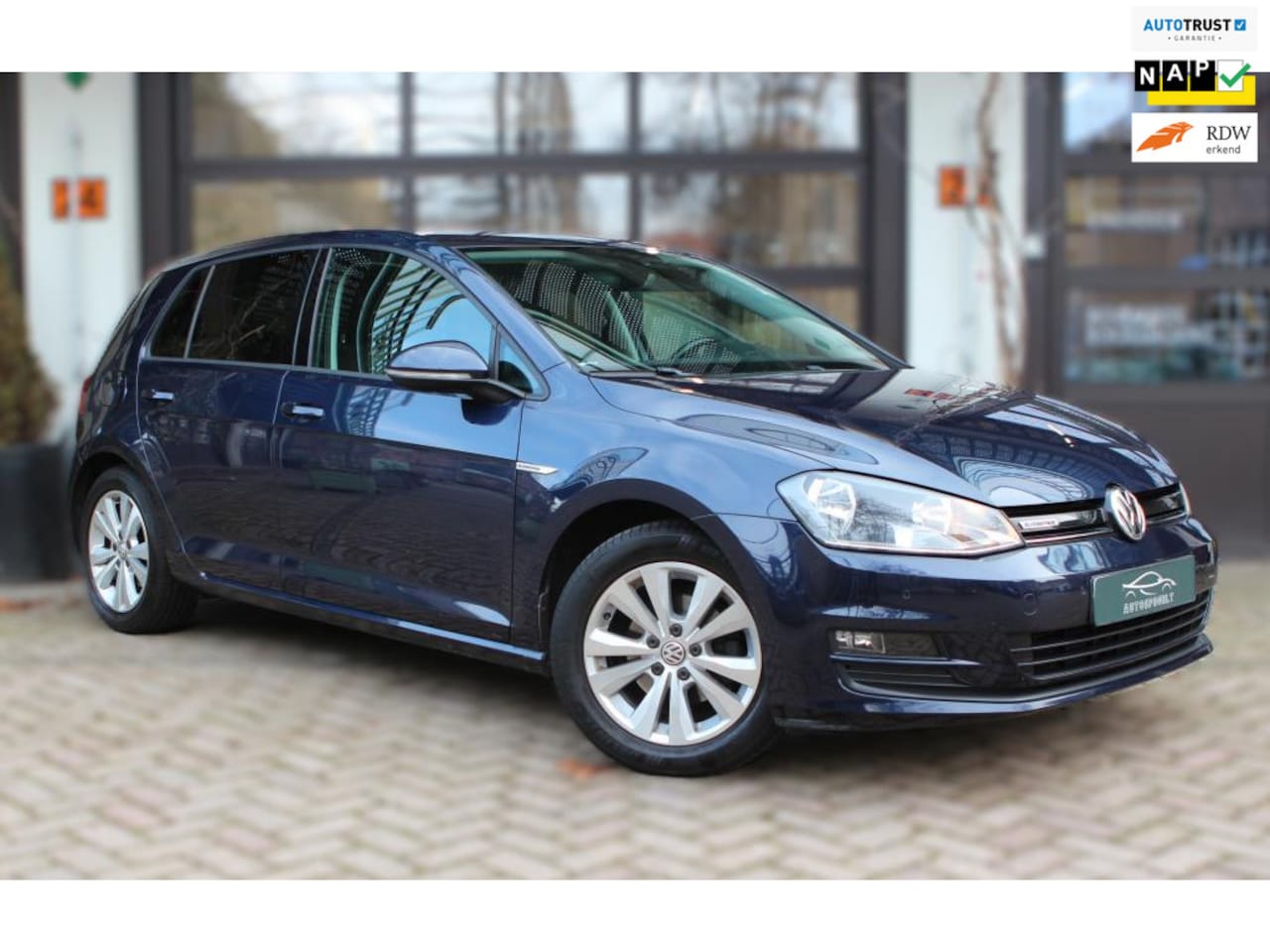 Volkswagen Golf - 1.0 TSI Comfortline 1.0 TSI Comfortline - AutoWereld.nl