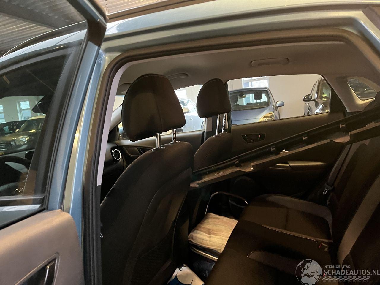 Hyundai Kona - 1.6 GDI HEV 18.000 KM NAP!