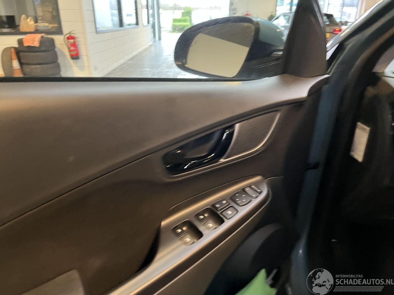 Hyundai Kona - 1.6 GDI HEV 18.000 KM NAP!