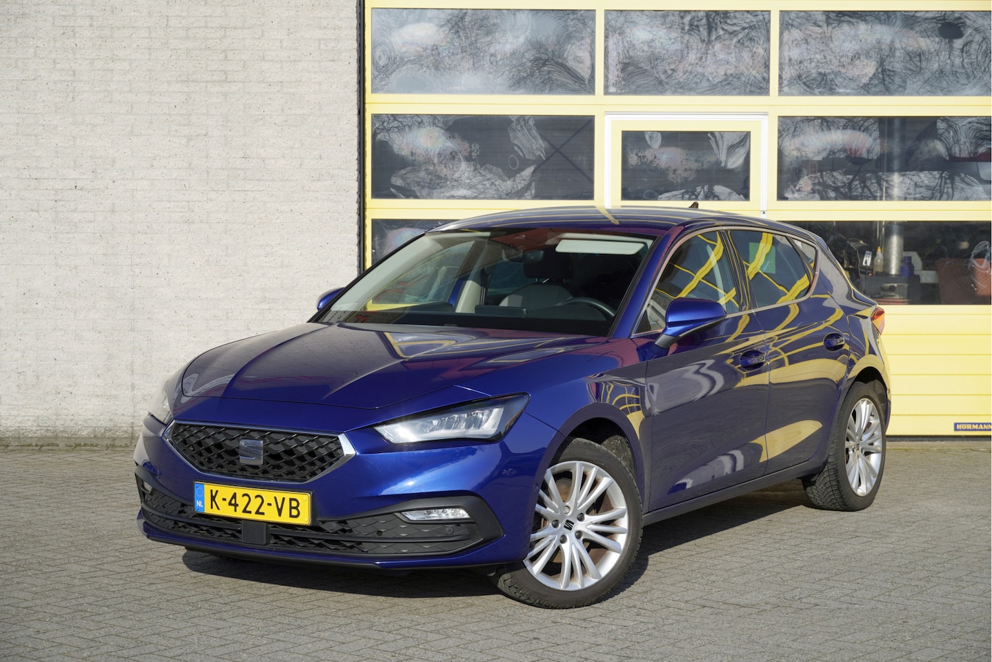 SEAT Leon - 1.5 eTSI 150PK! Automaat 5drs Style Launch Edition BJ2021 Lmv 17" | Led V+A | Pdc | Navi | - AutoWereld.nl