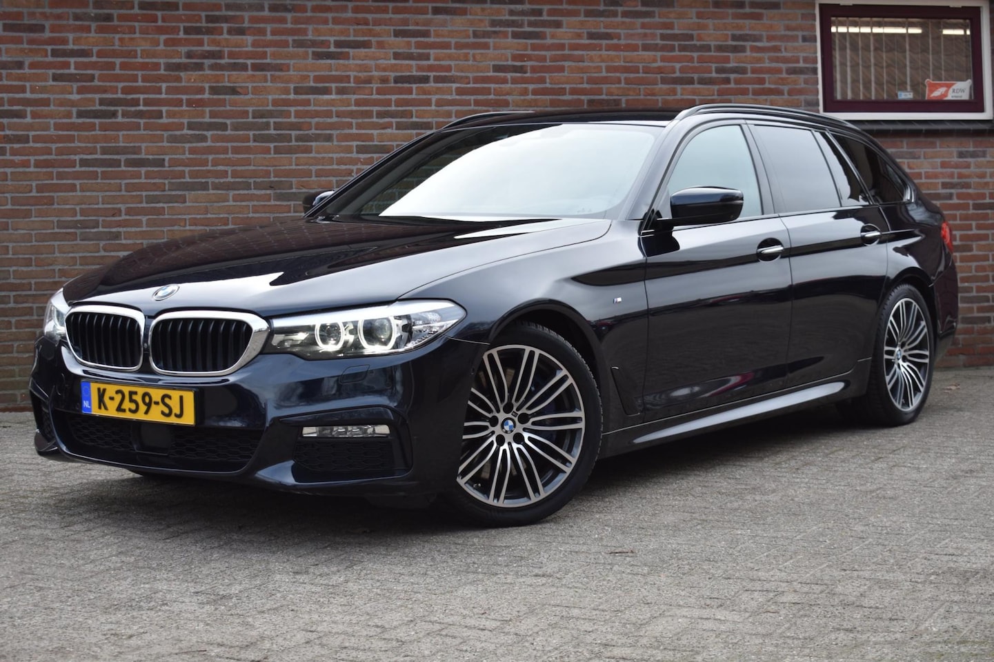 BMW 5-serie Touring - 540i xDrive High Executive '17 M Pakket Leder Clima Navi Cruise Inruil mogelijk - AutoWereld.nl