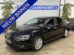 Volkswagen Jetta - 1.2 TSI Comfortline // Cruise // Ecc // Navi