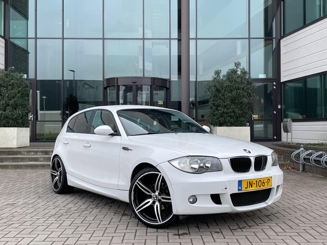 BMW 1-serie - 116i | Nieuwe koppeling & ketting | Airco & cruise - AutoWereld.nl