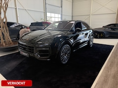 Porsche Cayenne Coupé - 3.0 E-Hybrid | Sport Design | 18weg sportstoelen | Leder pakket | Bose | Trekhaak | PASM |
