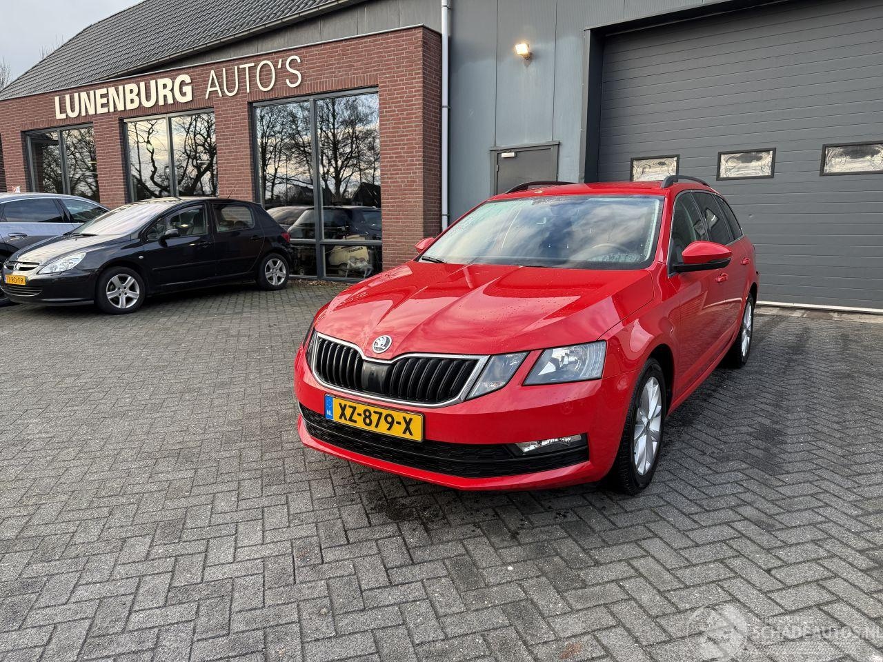 Skoda Octavia - 1.0 TSI Greentech Ambition Business 1.0 TSI Greentech Ambition Business - AutoWereld.nl