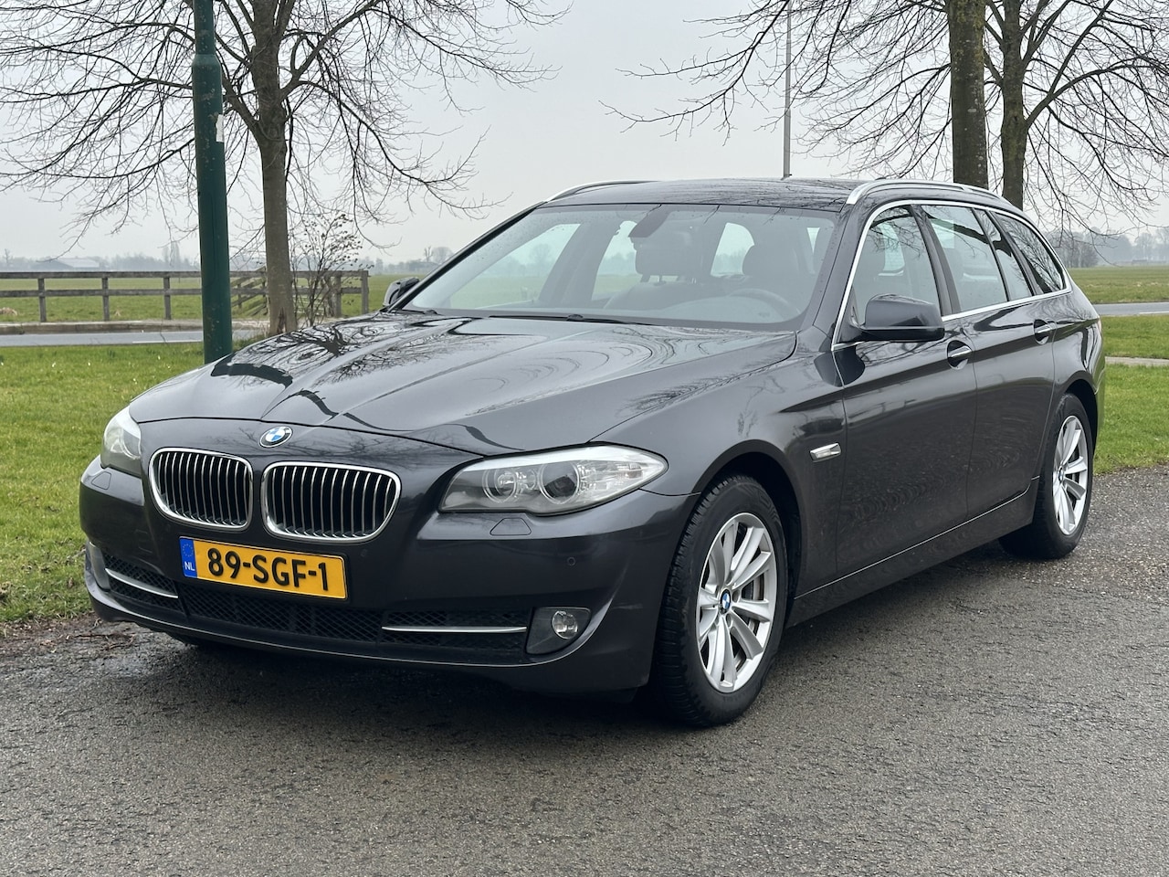 BMW 5-serie Touring - 523i Executive Leer * NAP * Rijdt perfect - AutoWereld.nl