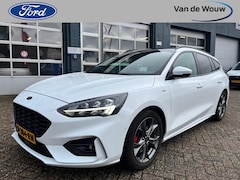 Ford Focus Wagon - 1.5 EcoBoost 182 PK ST Line Business Wagon l Panoramadak l Adaptive Cruisecontol l Winterp