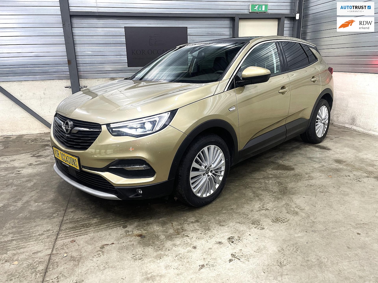 Opel Grandland X - 1.2 Turbo Innovation panodak LED dealer onderhouden - AutoWereld.nl