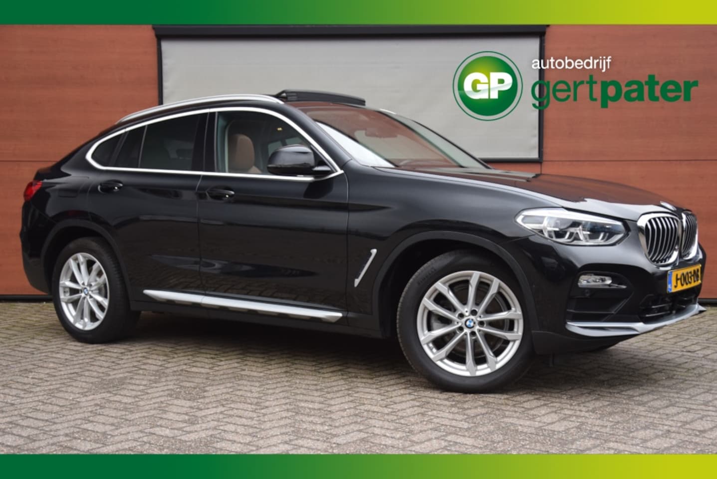 BMW X4 - xDrive20i High Executive Pano/Leer/HeadUp/Trekhaak/AdaptiveCruis - AutoWereld.nl