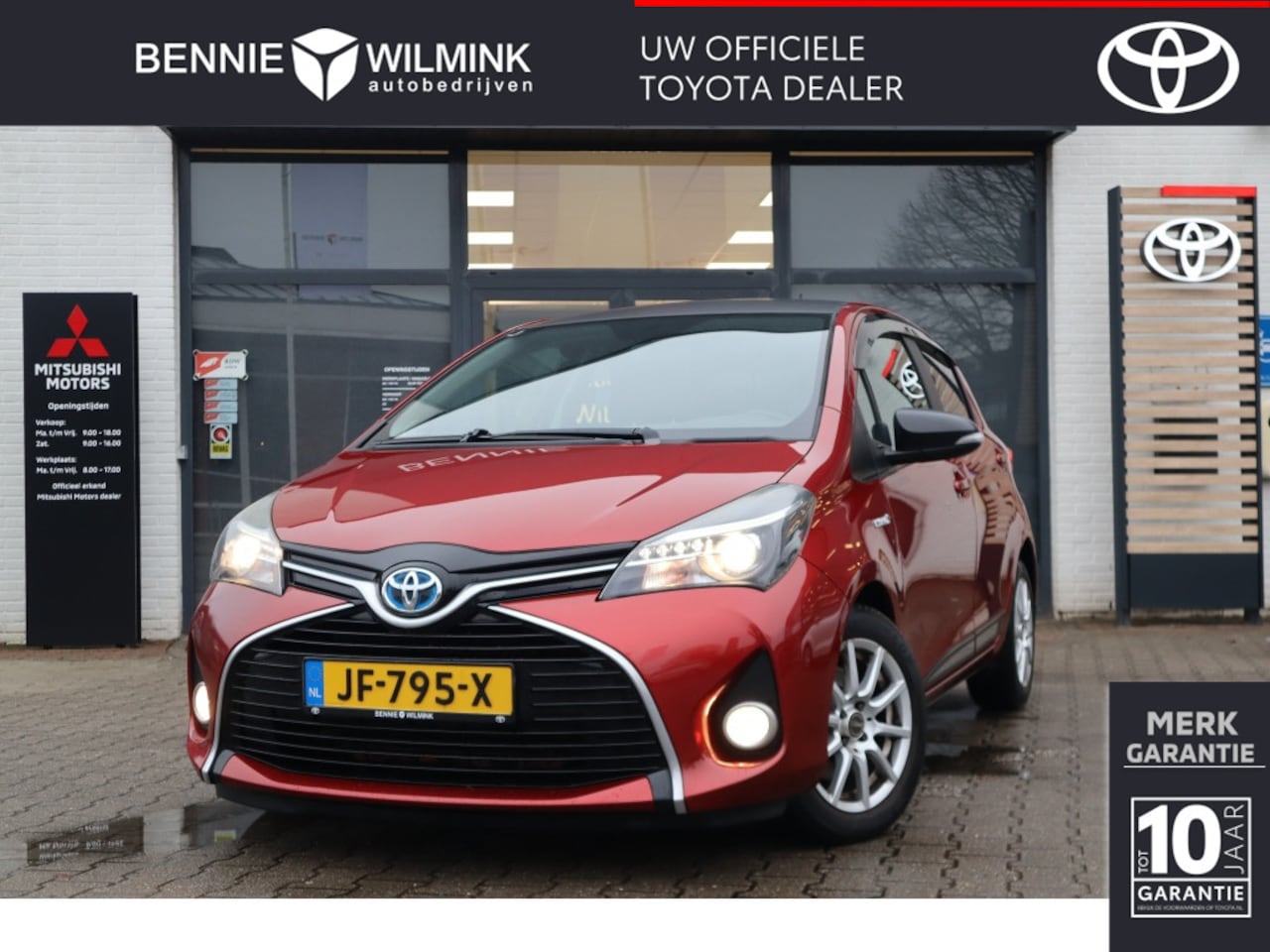 Toyota Yaris - 1.5 Hybrid Lease Edition Cruise | Navi | Camera - AutoWereld.nl