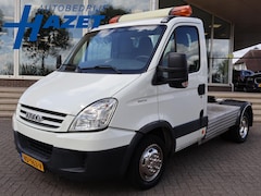 Iveco Daily - 3.0D 177 PK BE TREKKER *LUCHTREMMEN* 11.990 KG SAMENSTEL + APPLE CARPLAY | CLIMATE CONTROL