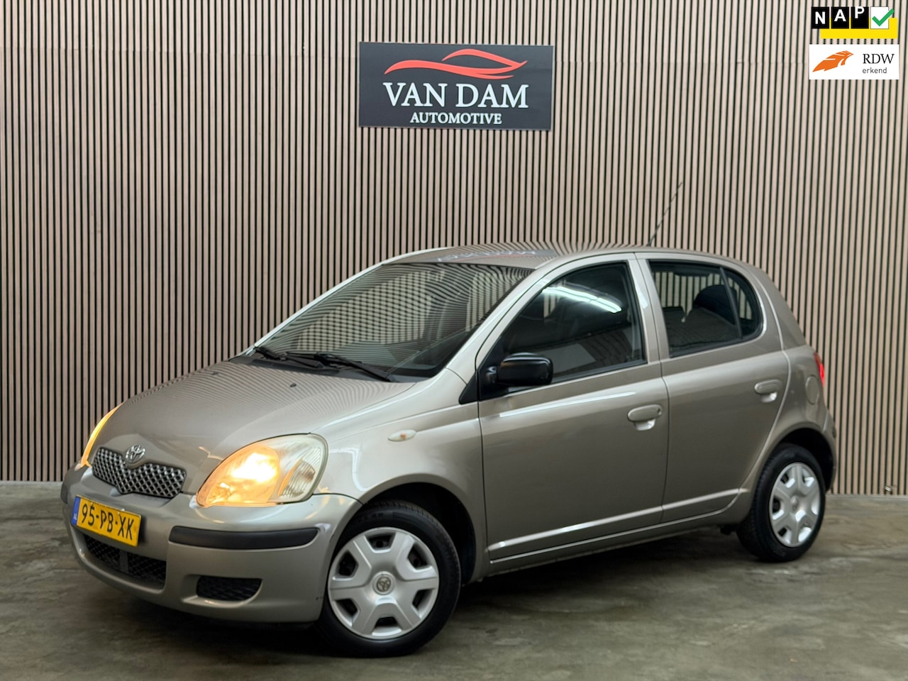 Toyota Yaris - 1.0 VVT-i Idols 2004 NAP BLUETOOTH CAR-PLAY - AutoWereld.nl