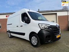 Renault Master - T33 2.3 dCi 135 L2H2 3-zits airco cruise