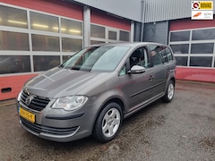 Volkswagen Touran - 1.6 Easyline met ruilmotor +/- 130000 km