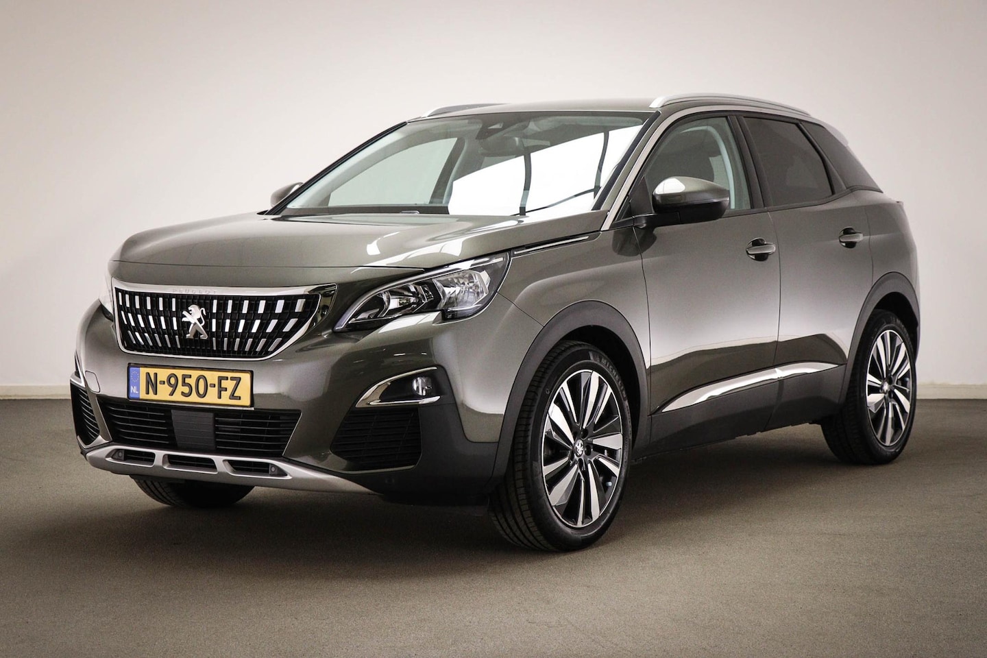 Peugeot 3008 - 1.2 PureTech Blue Lease Premium Avantage | HALF LEDER | DAB | APPLE | CAMERA - AutoWereld.nl