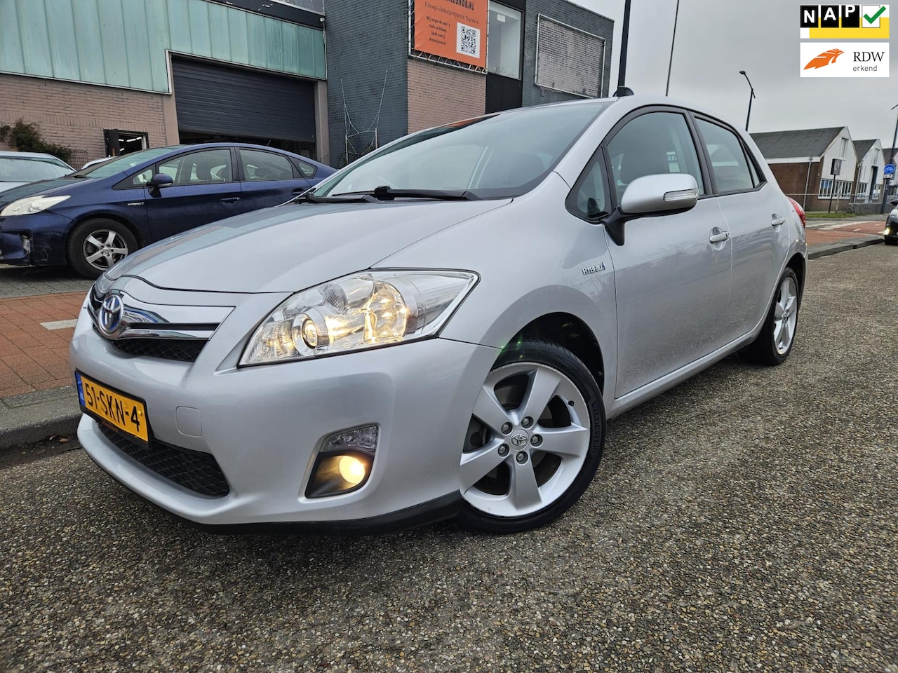 Toyota Auris - 1.8 Full Hybrid Executive GARANTIE - AutoWereld.nl