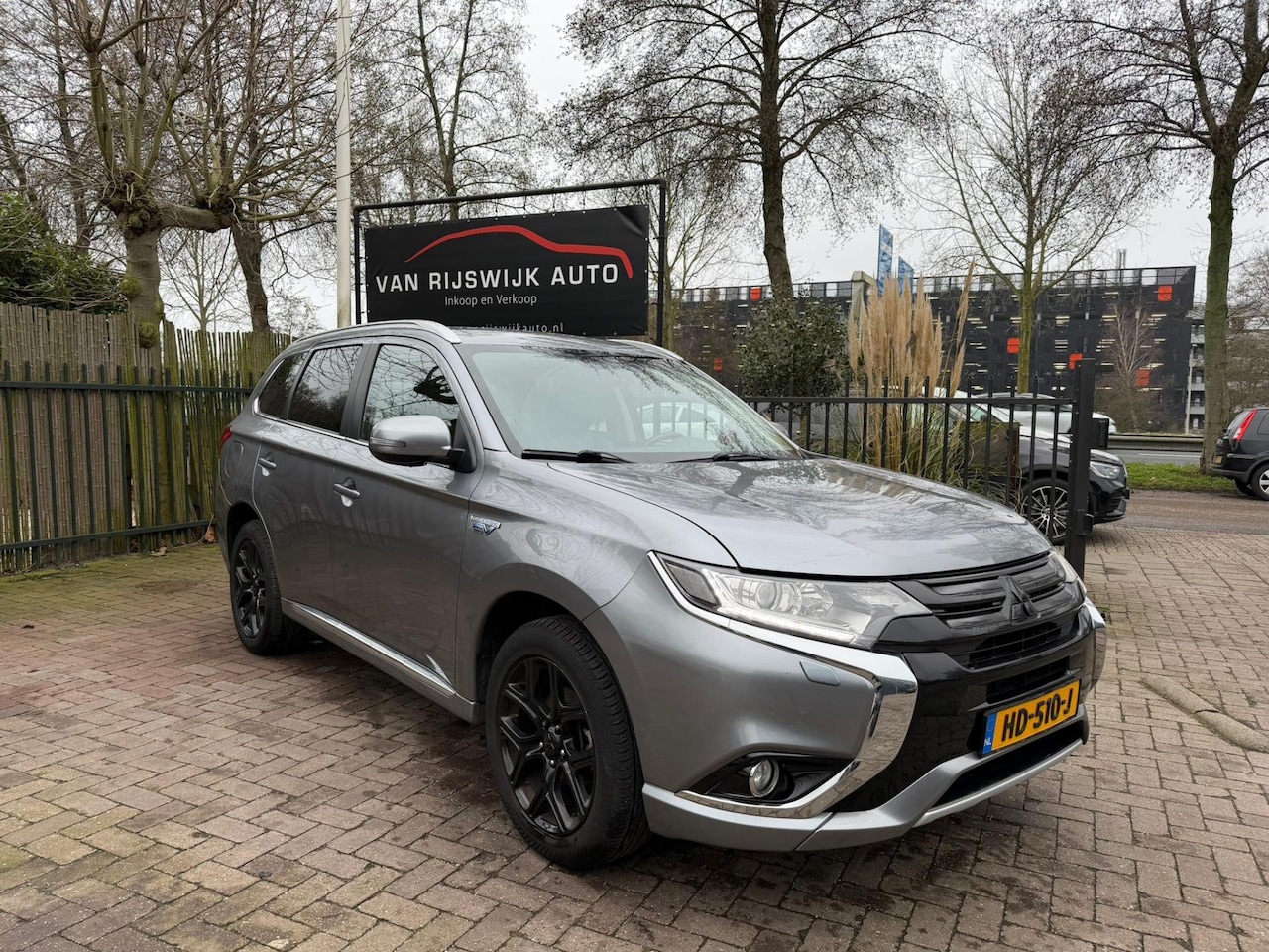 Mitsubishi Outlander - 2.0 PHEV Business Edition Leder Camera - AutoWereld.nl
