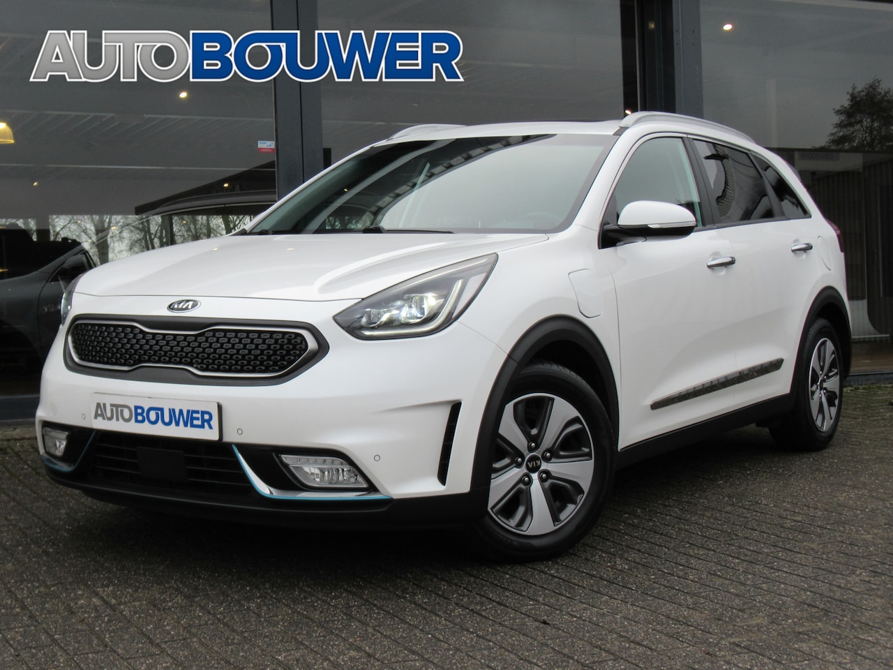 Kia Niro - 1.6 GDi PHEV Plug In ExecutiveLine Dec-2017 2e eigen | dealer onderh | leder | navi | schu - AutoWereld.nl