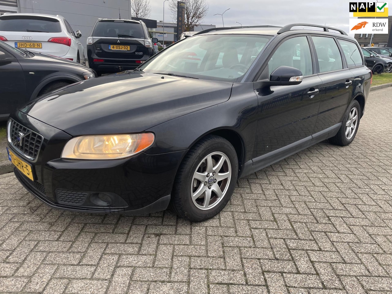 Volvo V70 - 2.4D Kinetic 2.4D Kinetic - AutoWereld.nl