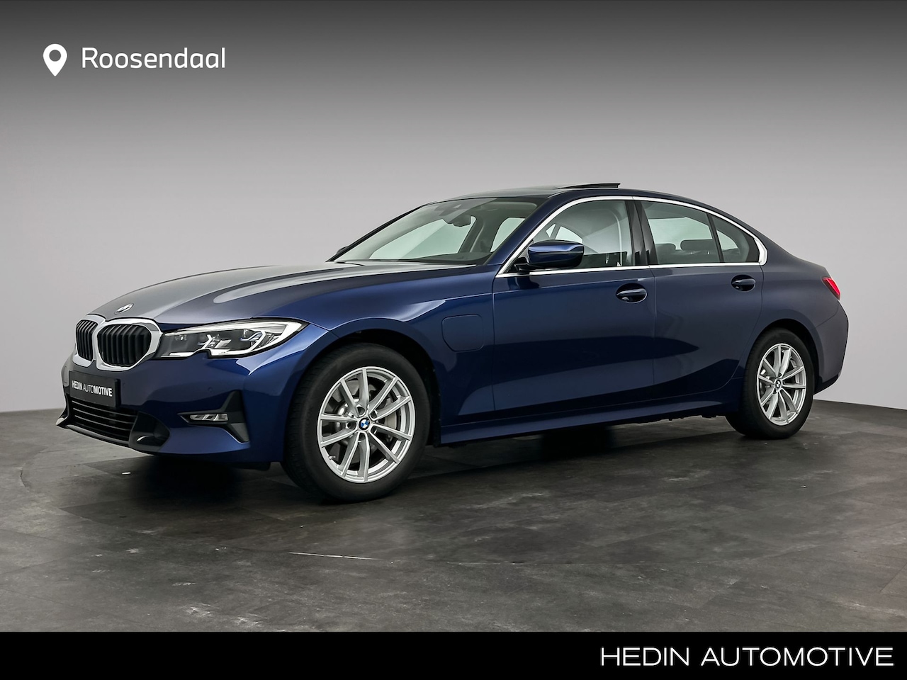 BMW 3-serie - 330e Sportline | Schuifdak | Head up | Sportstoelen | Comfort Access | Harman Kardon | - AutoWereld.nl