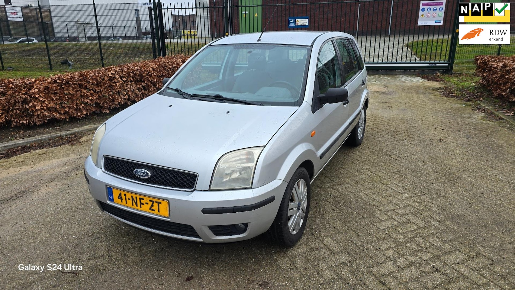 Ford Fusion - 1.4-16V AIRCO GEREVISEERDE AUTOMAAT+NWE DISTRIBUTIE !! - AutoWereld.nl