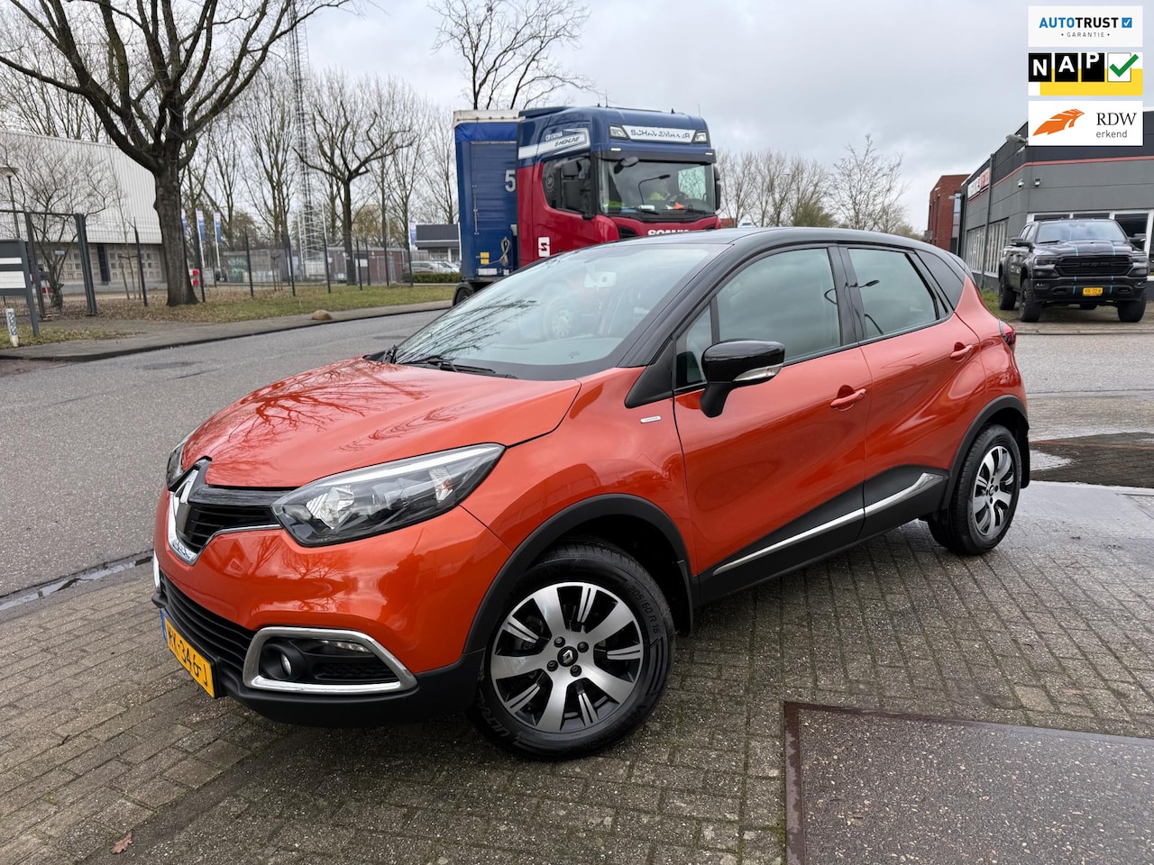 Renault Captur - 0.9 TCe 2016 LIMITED EDITION NAVI AIRCO NAP 1e-EIGENAAR - AutoWereld.nl