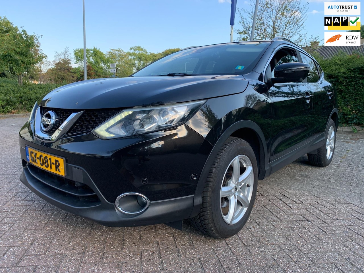Nissan Qashqai - ..1.6 Tekna Full options .Panoramadak -Leder enz NL auto!! - AutoWereld.nl