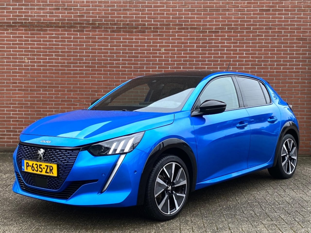 Peugeot e-208 - GT Pack 50 kWh NAVI CLIMA CRUISE CAMERA PDC STOELVER - AutoWereld.nl
