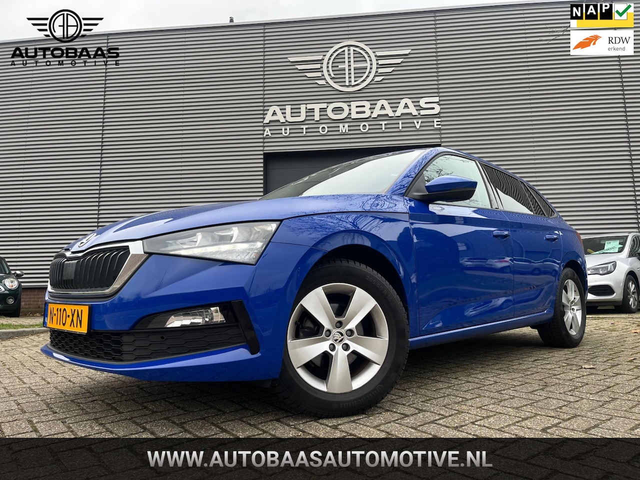 Skoda Scala - 1.0 TSI Ambition AUTOMAAT **NW APK 02-2028** +NL AUTO+1EIG+NAP+TREKHAAK+AIRCO+NAVIGATIE AP - AutoWereld.nl