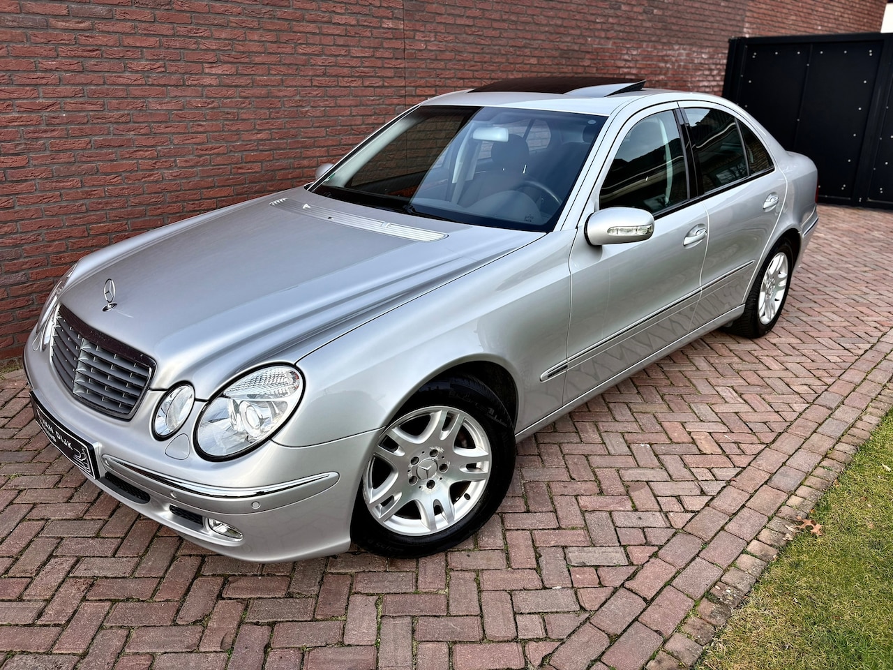 Mercedes-Benz E-klasse - 200 K. Elegance Automaat 64.000KM!! - AutoWereld.nl