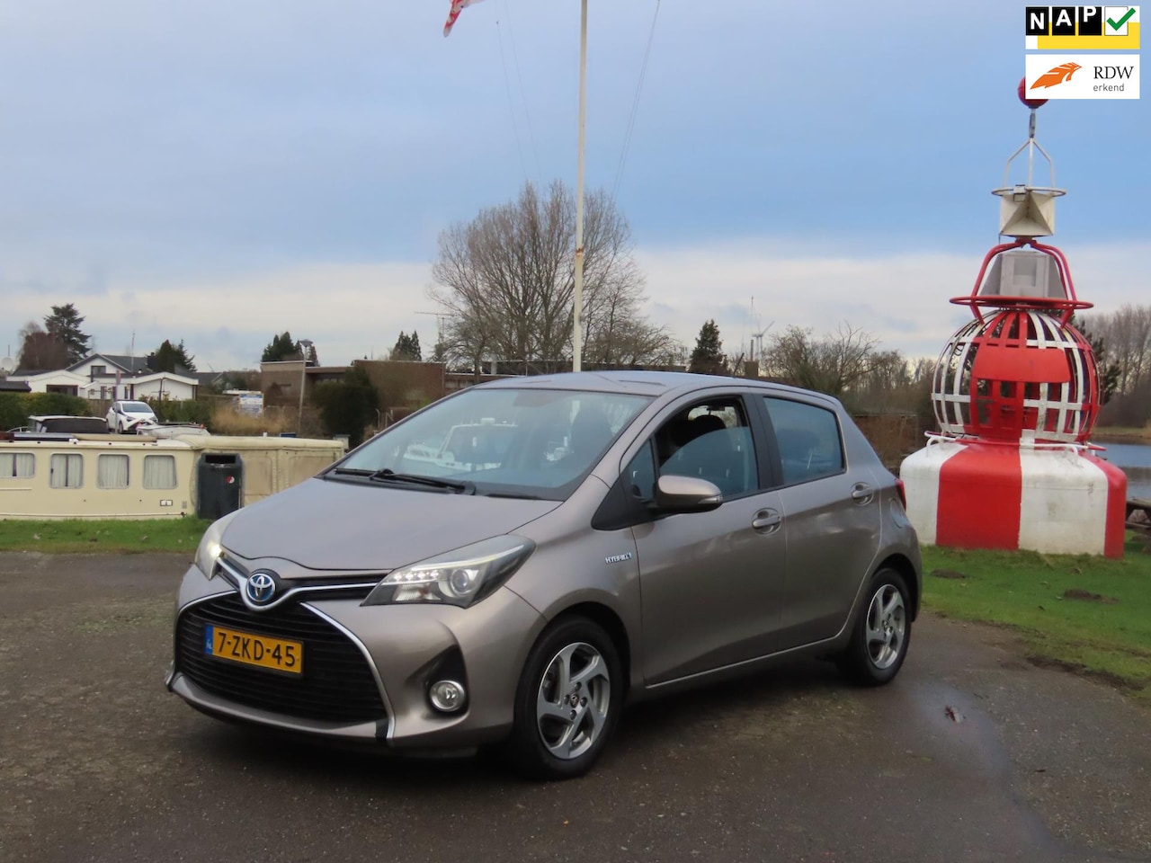 Toyota Yaris - 1.5 Hybrid Lease *Camera *DealerService - AutoWereld.nl