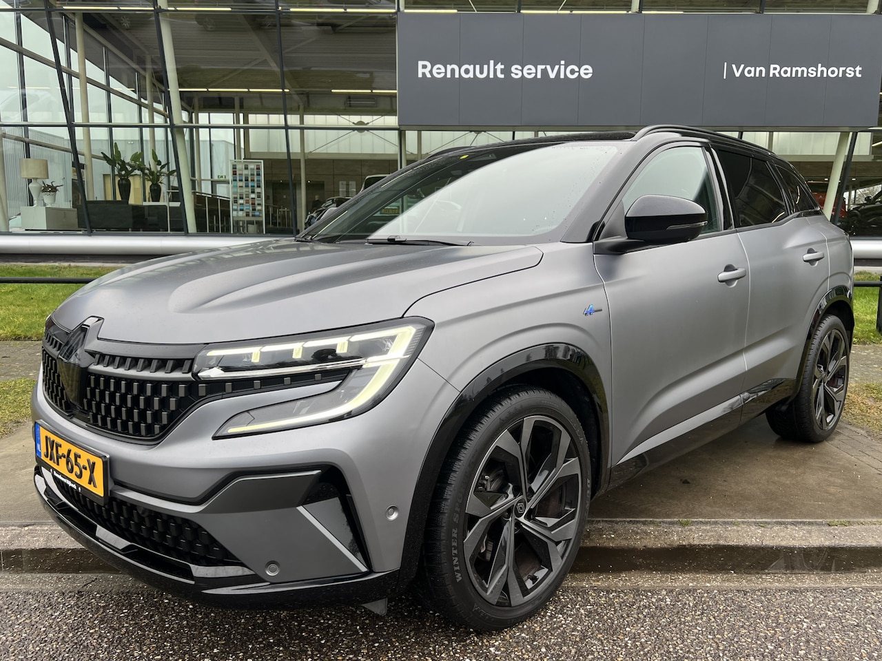 Renault Austral - 1.2 E-Tech full hybrid 200PK iconic esprit Alpine /Satin Gris Schiste/ Mat grijs/ Stoel+St - AutoWereld.nl