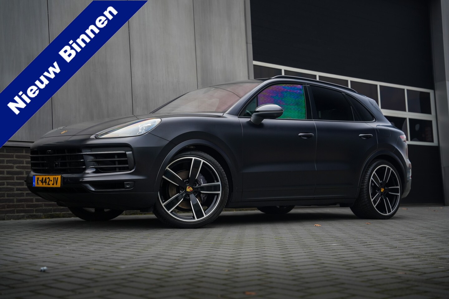 Porsche Cayenne - 3.0 E-Hybrid 463 pk Sport-Chrono / Pano-Dak/ Matrix-Led/ Lucht-Vering/ Bose-Sound/ Sport-S - AutoWereld.nl