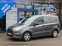 Ford Transit Courier - 100PK TREND BENZINE MARGE AIRCO CAMERA NAVI STOELVERWARMING 1e EIGENAAR