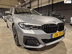 BMW 5-serie Touring - 530e Business Edition Plus M-Sport - Panoramadak - Leder - LED - Stoel en Stuurverw - Incl