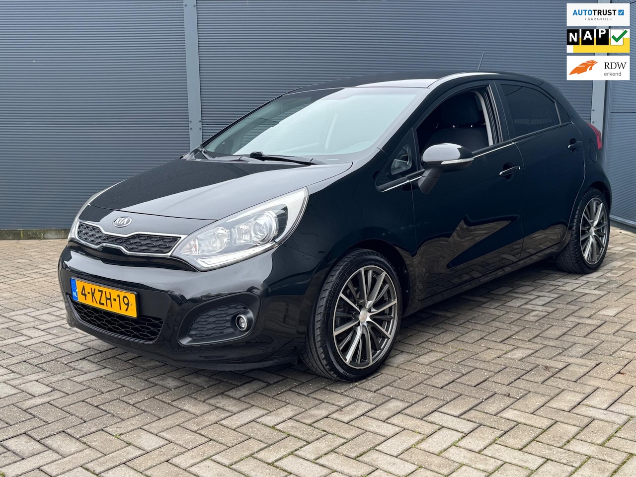 Kia Rio - 1.2 CVVT Super Pack Led / Nap / 5 Deurs / Carplay - AutoWereld.nl