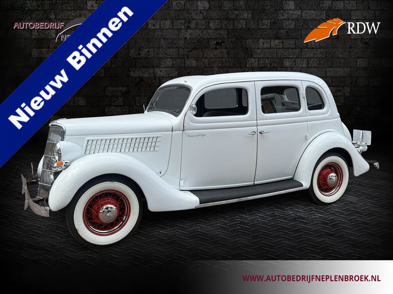 Ford 48 - V8 sedan uit 1935 – Klassieker met karakter en een berg werk verzet! Uniek !! - AutoWereld.nl
