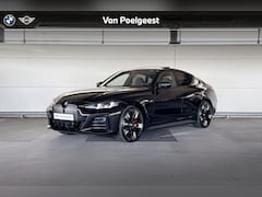 BMW i4 - eDrive40 84 kWh | Selections | M Adaptief onderstel | Elektrisch bediend glazen schuif-/ka