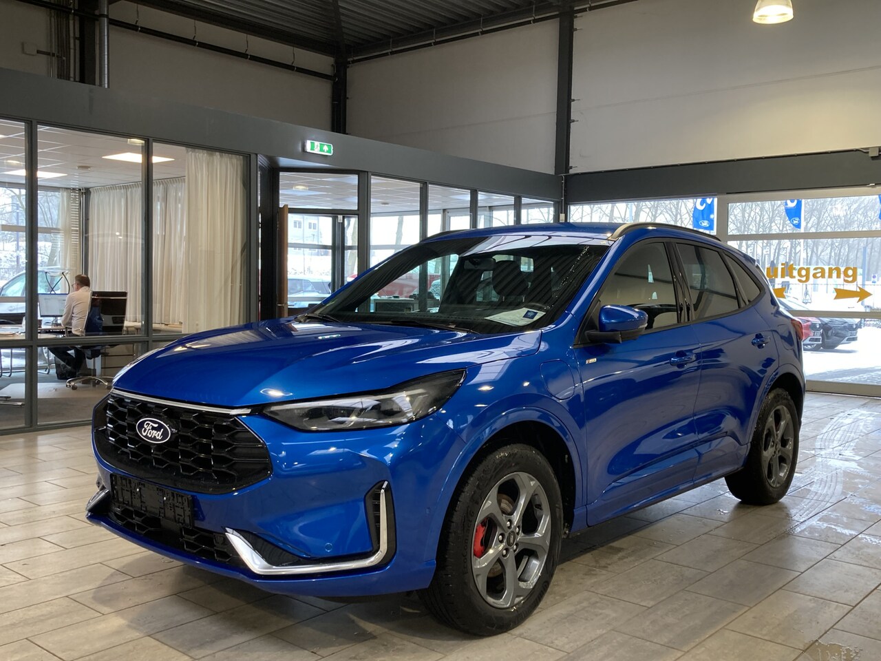 Ford Kuga - 2.5 PHEV 243 pk ST-Line X | Winter Pack | AGR stoelen I Adapt. LED I Adapt Cruise | Elek. - AutoWereld.nl