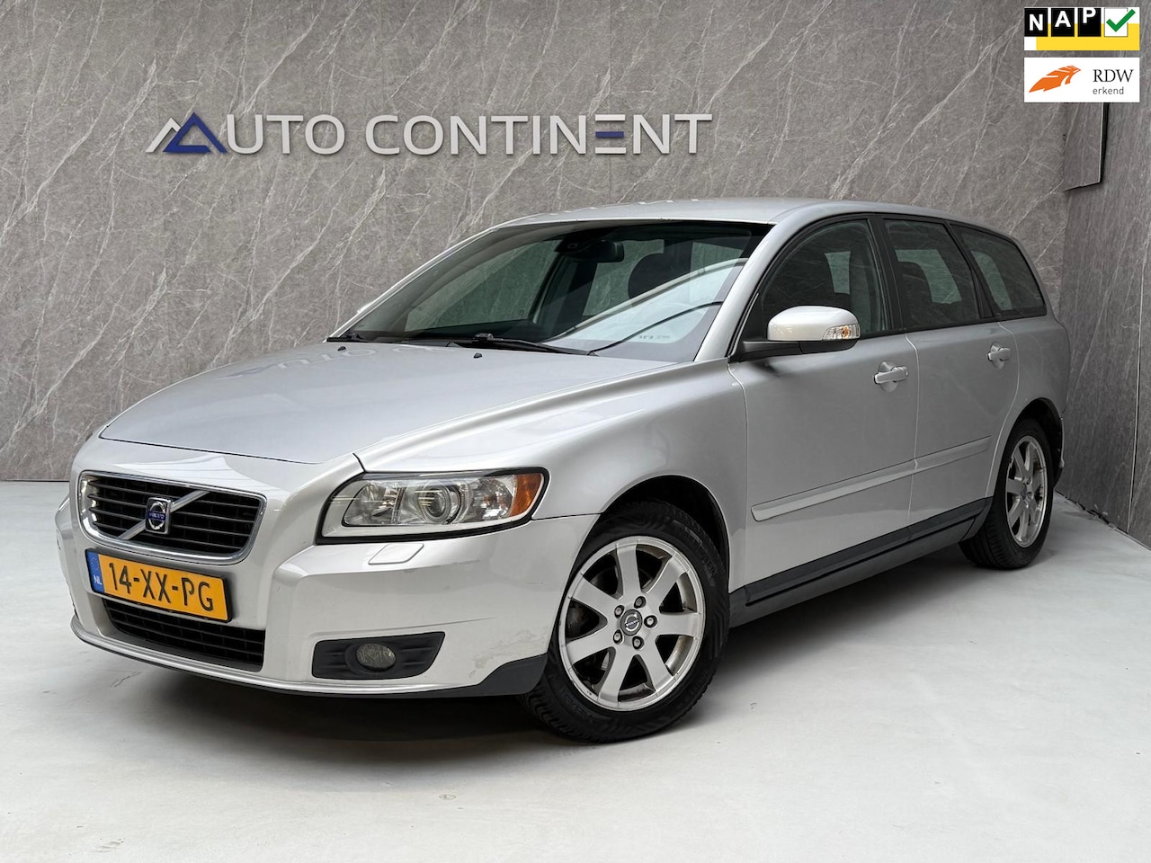 Volvo V50 - 1.8 Edition I / NAP / Goed Onderhouden - AutoWereld.nl