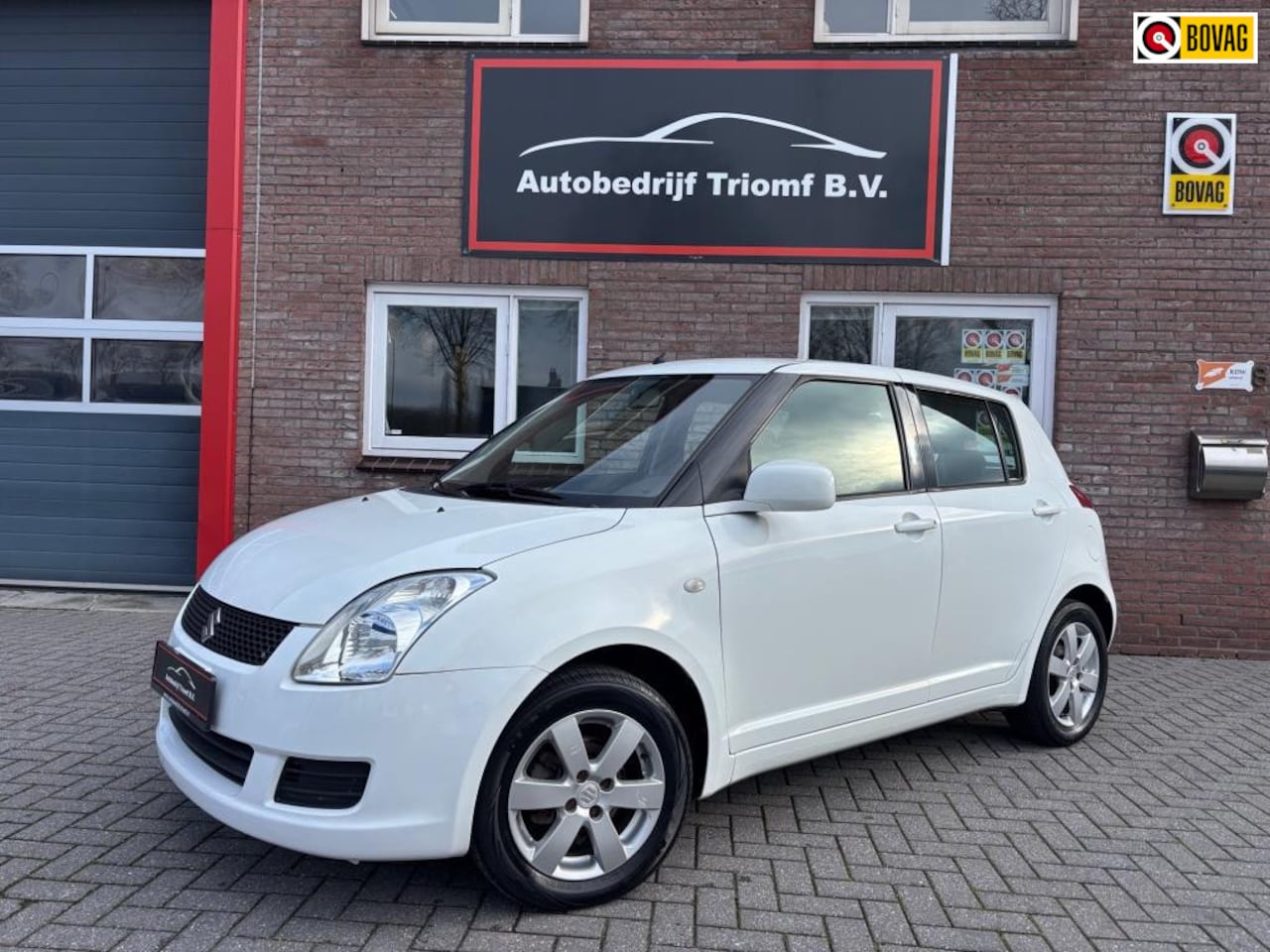 Suzuki Swift - 1.3 - AIRCO - LICHTMETALEN VELGEN..!! - AutoWereld.nl